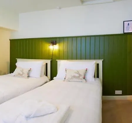 Croft - Quiet Residential Area Only 5 Min Walk From The * Filey