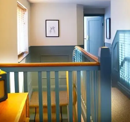 Croft - Quiet Residential Area Only 5 Min Walk From The Casa de Férias *