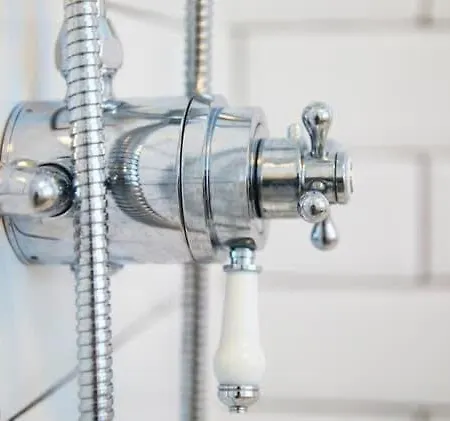 Croft - Quiet Residential Area Only 5 Min Walk From The Filey